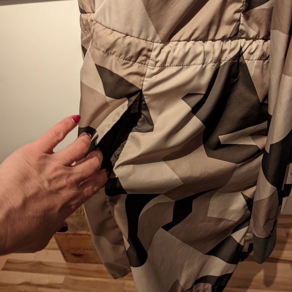 Northface Windwall Jacket. Size XS. EUC. - Picture 10 of 13